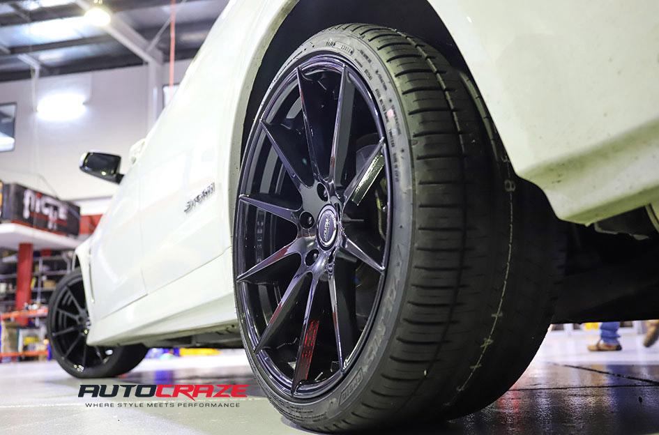 HOLDEN-COMMODORE-NURBERG-BLACK